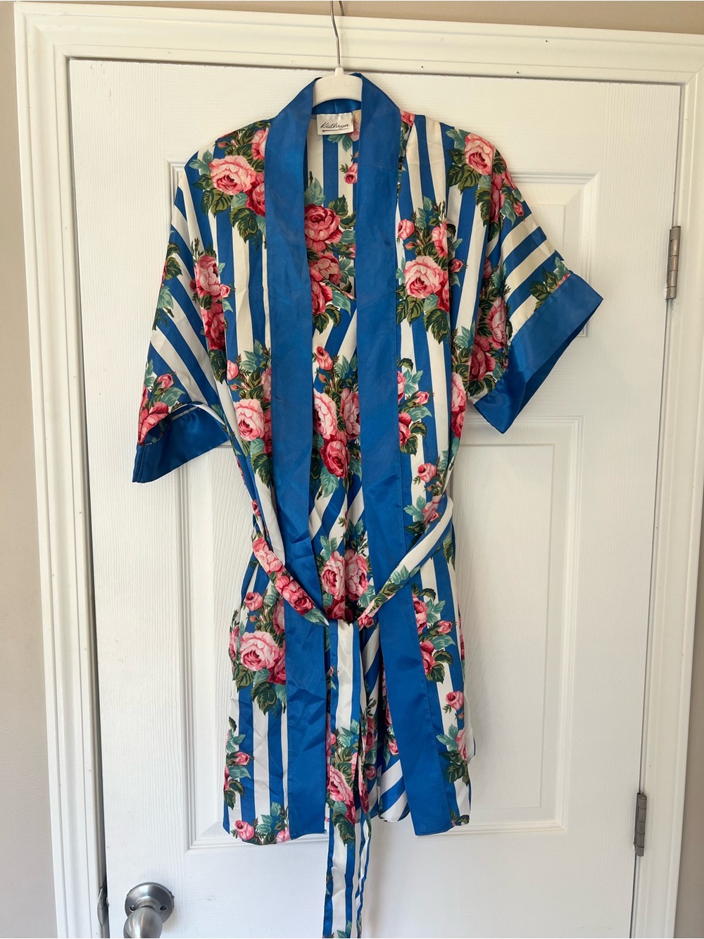 vintage 1990s Kathryn satin robe and nightgown cottagecore set- Size Small